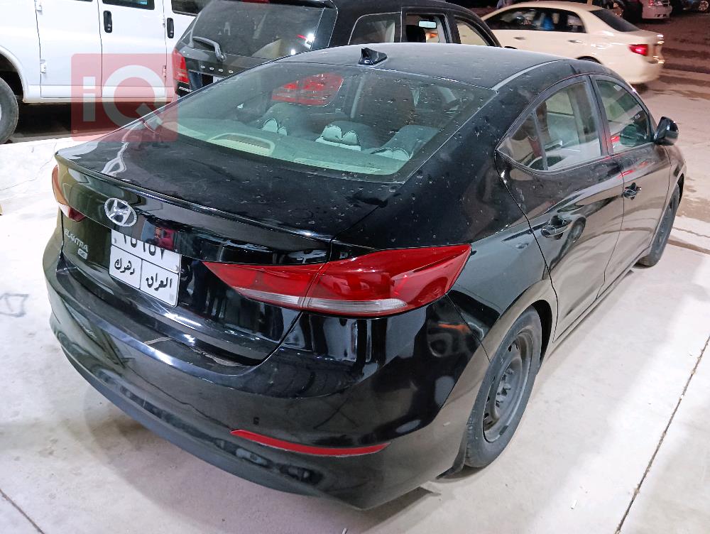 هیوندای ئەلەنترا